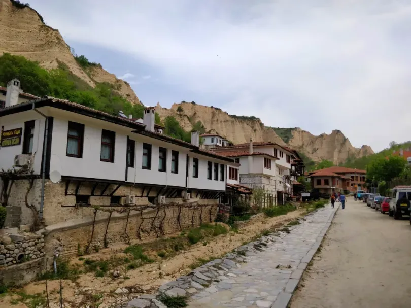 Село Любовище